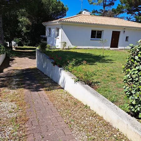 Grande Maison Familiale Proche Plage, Piscines Et Commerces - Ideal Pour 8 Personnes - Fr-1-323-546 Holiday home