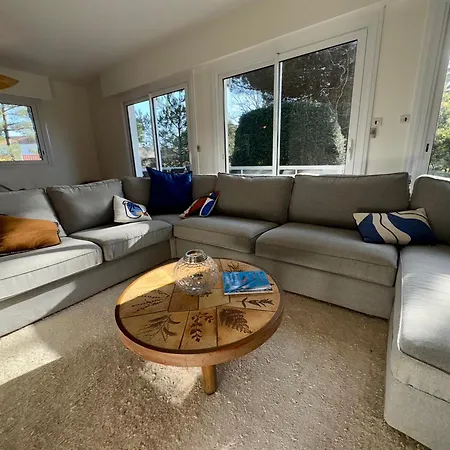 Holiday home Maison Familiale De Charme A - Wifi - Fr-1-323-546