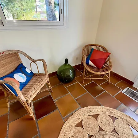 Grande Maison Familiale Proche Plage, Piscines Et Commerces - Ideal Pour 8 Personnes - Fr-1-323-546 *